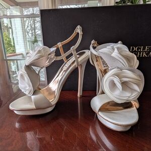 New - Badgley Mischka White Satin 6.5 "Randee" Heels